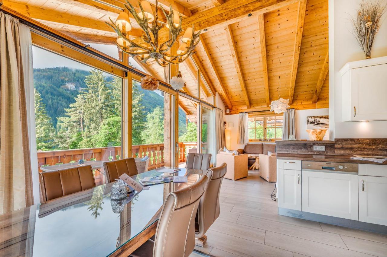 Chaletdorf Am Sonnenhang Neukirchen am Großvenediger Exterior foto