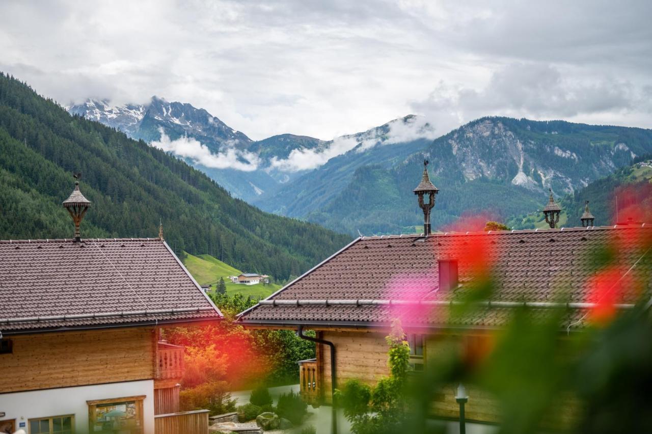 Chaletdorf Am Sonnenhang Neukirchen am Großvenediger Exterior foto